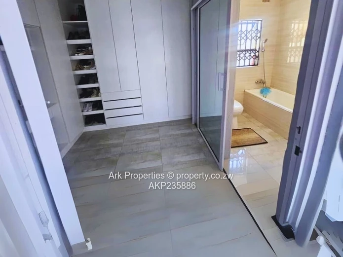 3-Bedroom House Graylands Park