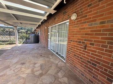 3 Bedroom Garden Flat