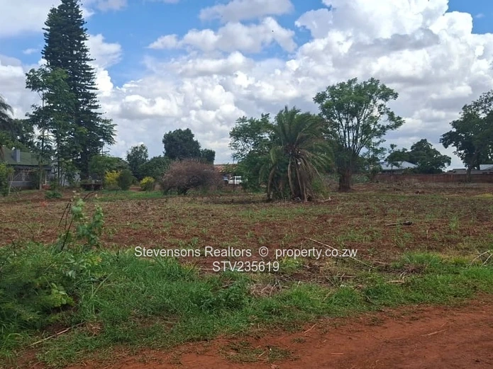 8,131 m² Gletwin Park Stand — Tarred & Gravel Access