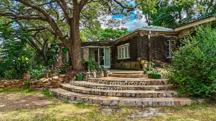 House for Sale in Monavale (Sole Mandate)