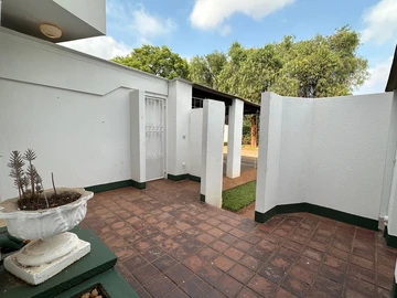 2 Bedroom Garden Flat