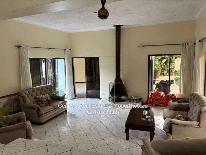 5 bedroom home on the fairway in the prestigious Brooke Golf Estate  (Sole Mandate)