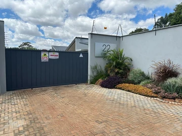 Lovely 3-Bed Townhouse in Greendale 