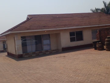 2 Bedroom Garden Flat