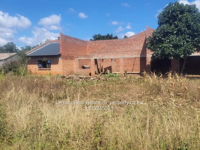 Large Stand With Incomplete House & Cottage For Sale