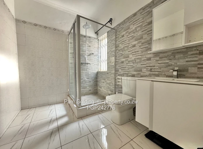 Furnished 2 Bedroom Flat - Upper Avenues