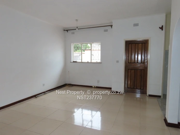 Renovated 2 Bed Garden Flat in Greendale! (Sole Mandate)