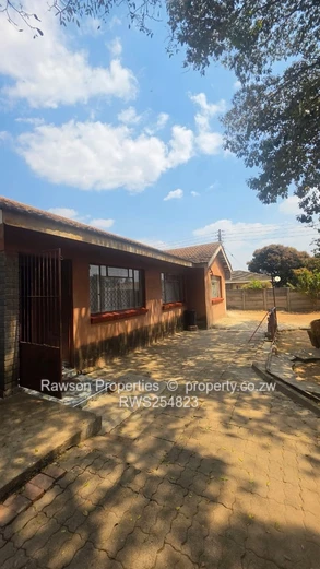 Spacious Property with Residential & Commercial Potential