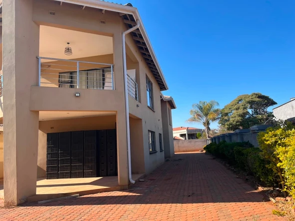 7 Bedroom House