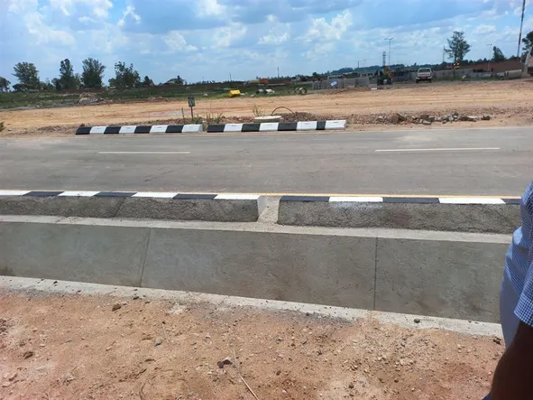 Stands & Residential Land