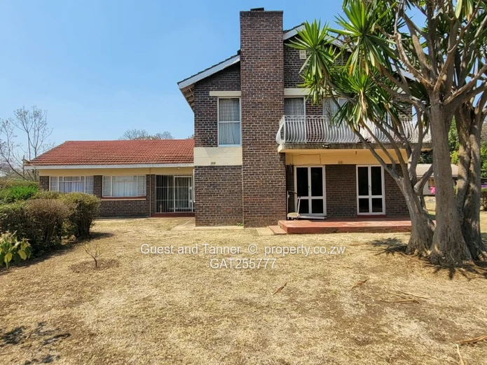 Spacious 5-Bedroom Double-Storey Property For Sale – Highlands