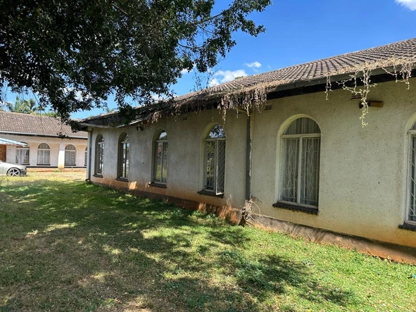 5 Bedroom House