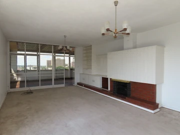 3 Bedroom Flat & Apartment