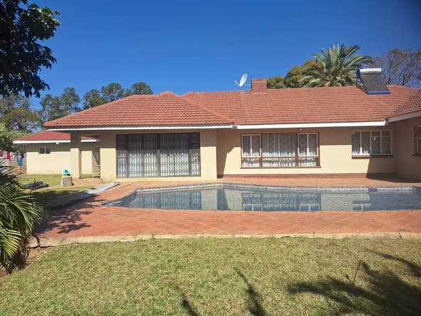 Emerald Hill Gem,Stylish 4-Bedroom Home with Pool & Generator