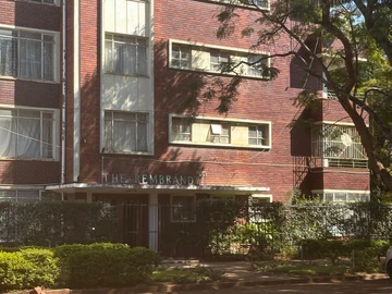 2 Bedroom Flat & Apartment