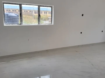 3 Bedroom Flat & Apartment