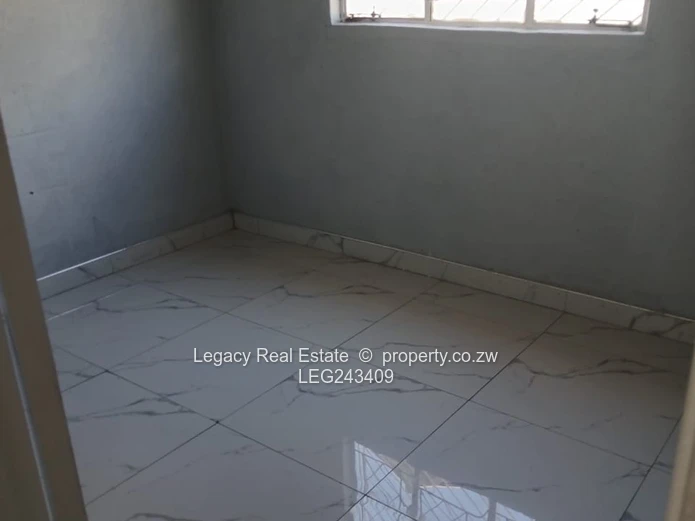 Secure And Neat 2 Bedroom Cottage In Glenview 2