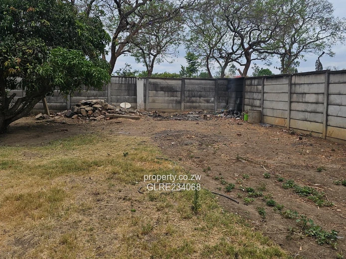 Spacious Corner Property in Mabelreign FORSALE 