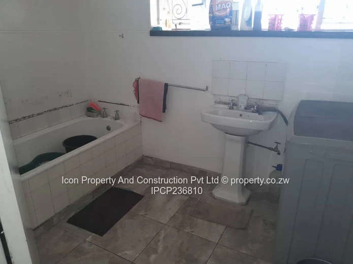 Titles deeds  (Sole Mandate)