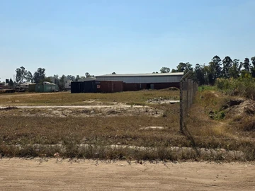Commercial & Industrial Land
