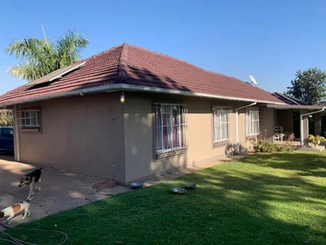 Sunridge 3 bed house with solar backup to let