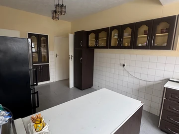 3 Bedroom Garden Flat