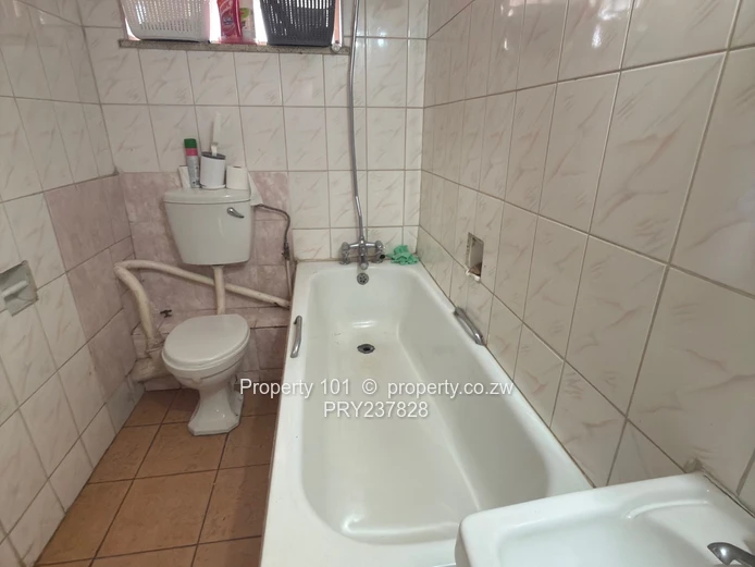 Avenues 2-Bedroom Flat for Rent – Secure & Central Location”