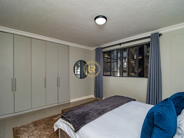 3 Bedroom Flat & Apartment