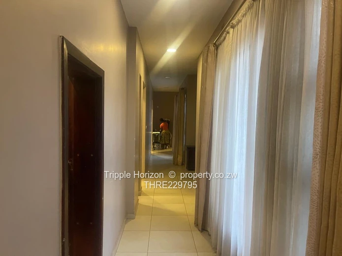 Borrowdale Near Samy Levy Village