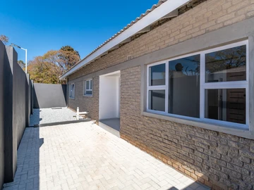 3 Bedroom Garden Flat