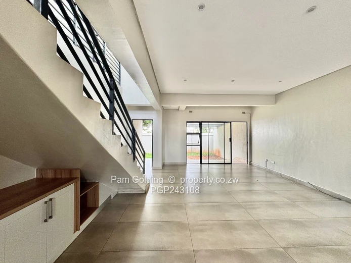 Upmarket duplex apartments to let - Helensvale 