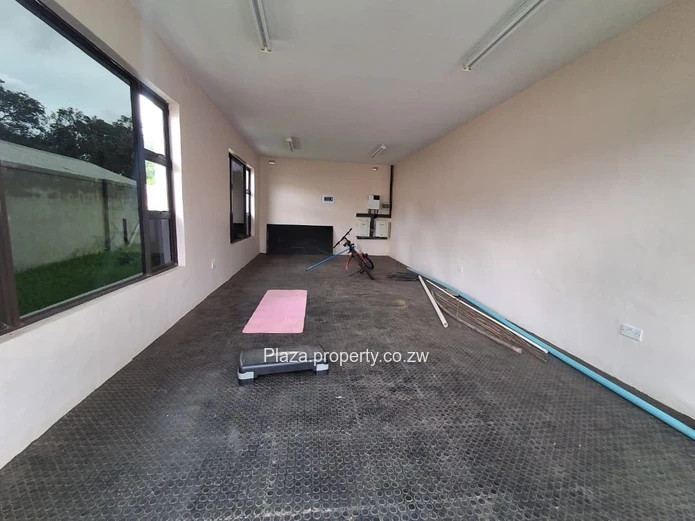 3 bedroom townhouse in Hatfield, Logan Park