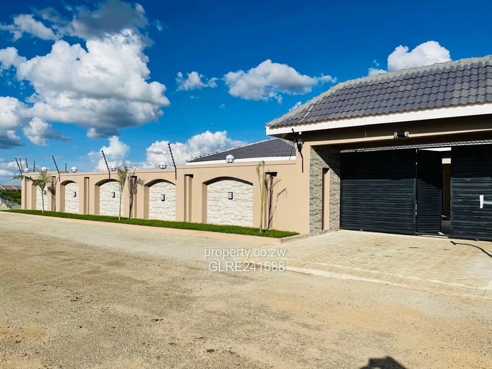 *_Westgate Sandton 5 Bedroomed House For Sale