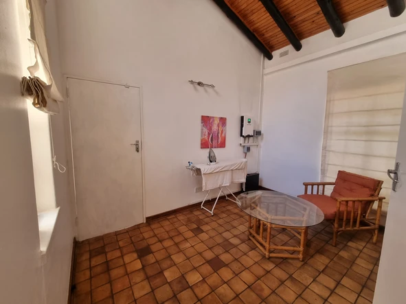 3 Bedroom Flat & Apartment