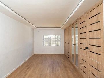 3 Bedroom Garden Flat