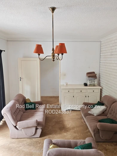 Avondale West: 2-Bed Garden Flat