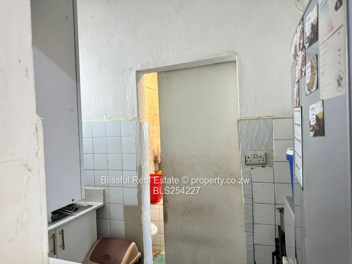 1 and half bedroom for sale in avenues