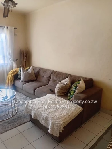 Avenues Flat