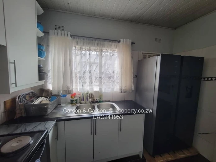 Secure 4-Bed Home with Borehole in Southlea Park