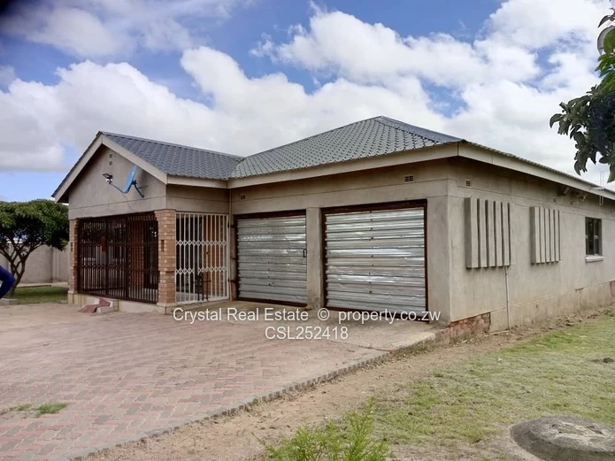  Chitungwiza Zengeza 4 House (Sole Mandate)