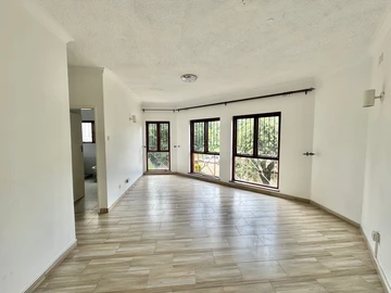 3 Bedroom Flat & Apartment