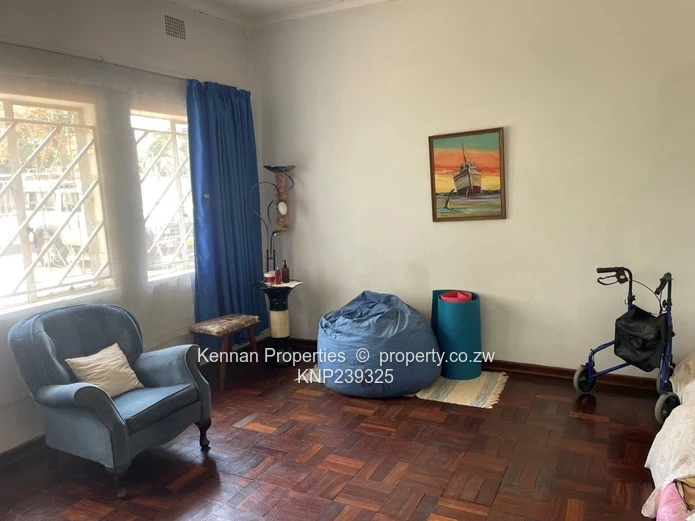 Breaside 1562 S/mtrs for sale 