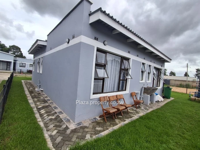 3 bedroom townhouse in Hatfield, Logan Park