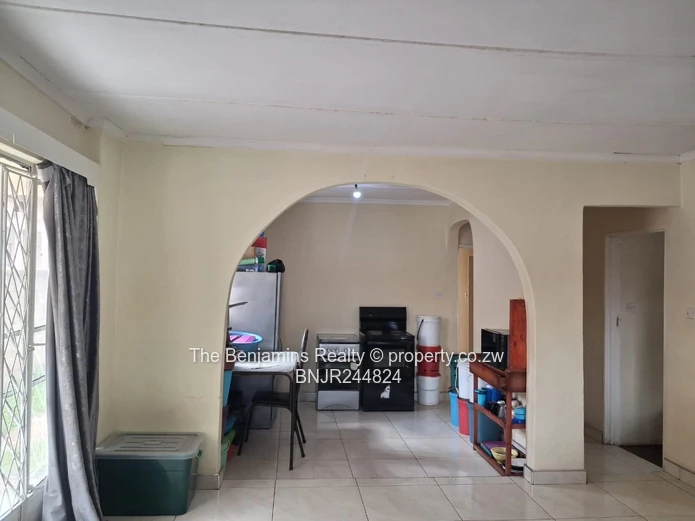 Budiriro 4 – Neat Home for Sale