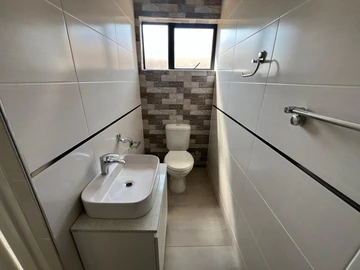 18 Unit Townhouse Complex