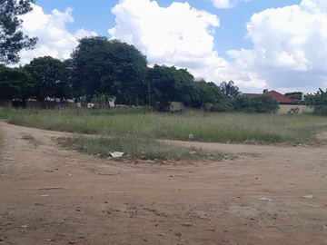 Commercial & Industrial Land