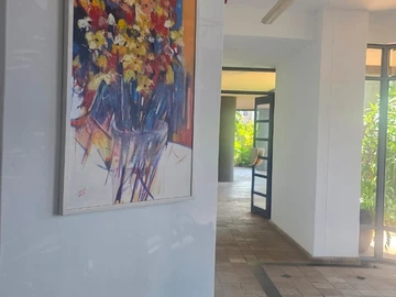 3 Bedroom Flat & Apartment