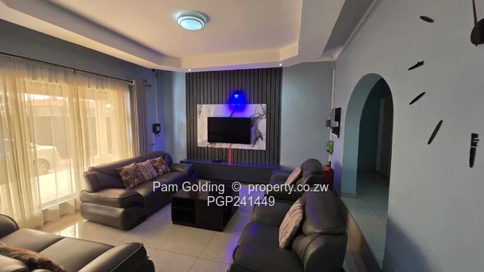 6 bedroom house for sale in Sandton Park (Sole Mandate)