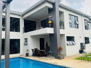 10 Bedroom House