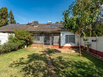 2 Bedroom Garden Flat